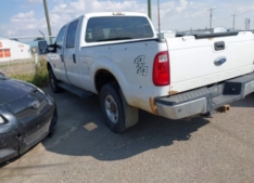 2014 FORD F-250 XLT 6.7L Diesel Parting Out