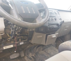 2008 FORD F-350 6.4L Powerstroke Diesel Truck Parting out