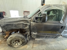 2003 Ford Super Duty F-350 6.8L V10 SRW Supercab 142″ XL 4WD Parting out