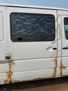 2004 DODGE SPRINTER 2500 VAN 2.7L TURBO PARTING OUT