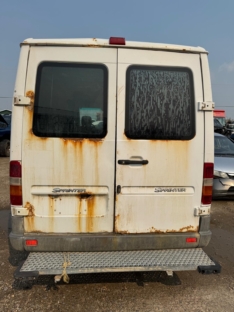 2004 DODGE SPRINTER 2500 VAN 2.7L TURBO PARTING OUT