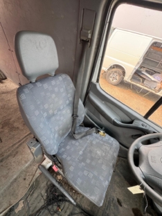 2004 DODGE SPRINTER 2500 VAN 2.7L TURBO PARTING OUT
