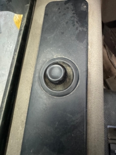 2008 FORD F-350 6.4L Powerstroke Diesel Truck Parting out