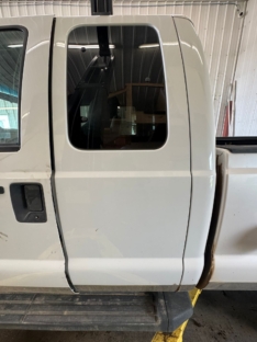 2008 FORD F-350 6.4L Powerstroke Diesel Truck Parting out