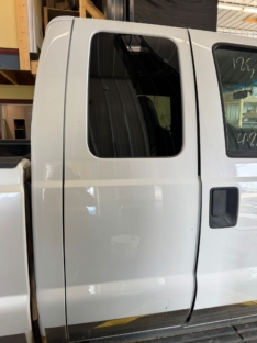2008 FORD F-350 6.4L Powerstroke Diesel Truck Parting out