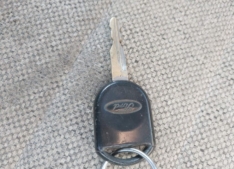 2015 FORD F250 SUPER DUTY 6.2L 4X4 Regular Cab parting out