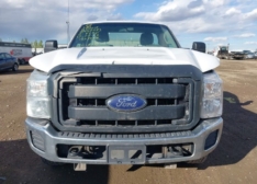 2015 FORD F250 SUPER DUTY 6.2L 4X4 Regular Cab parting out
