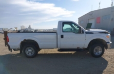 2015 FORD F250 SUPER DUTY 6.2L 4X4 Regular Cab parting out