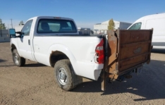2015 FORD F250 SUPER DUTY 6.2L 4X4 Regular Cab parting out
