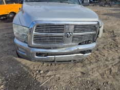 2011 RAM 2500 SLT 5.7L HEMI PARTING OUT