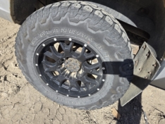2011 RAM 2500 SLT 5.7L HEMI PARTING OUT