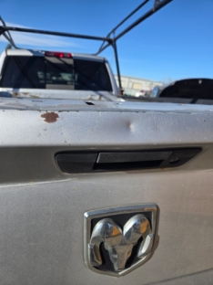 2011 RAM 2500 SLT 5.7L HEMI PARTING OUT