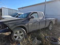 2014 Ram 1500 4WD 5.7L Hemi Quad Cab 140.5″ SLT Parting out